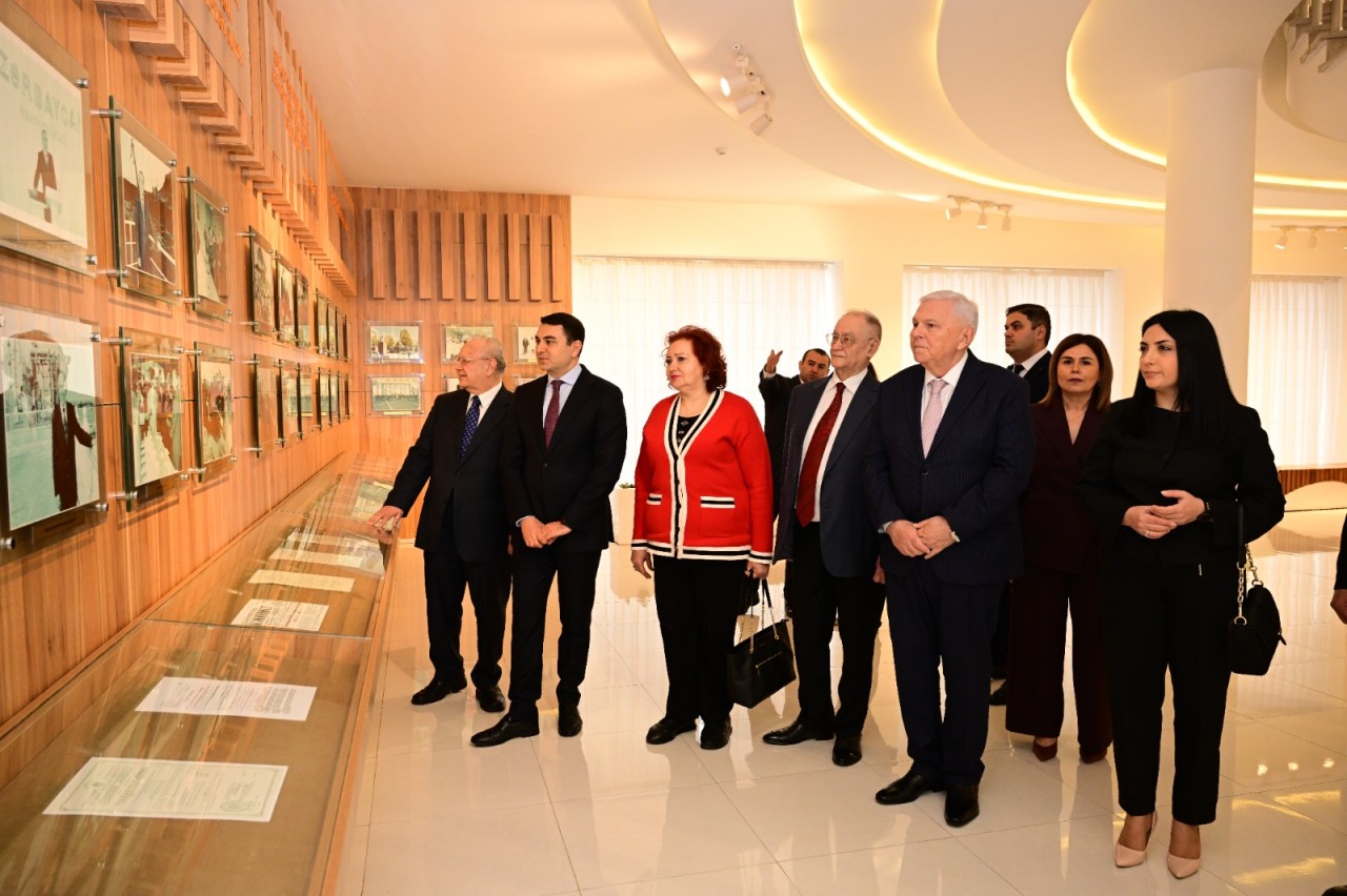 “Ümummilli Lider Heydər Əliyev və Azərbaycanın mədəniyyət dəyərləri” mövzusunda tədbir keçirildi - FOTOLAR